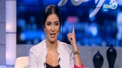 بسنت النبراوي تعاكس تامر أمين: 