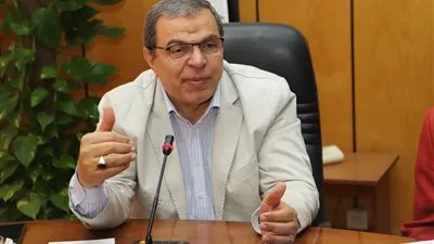 رفع إيقاف نشاط 3 شركات لإلحاق العمالة بالخارج