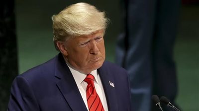 الديمقراطيين يحددون موعد التصويت على مواد عزل ترامب
