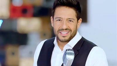 محمد حماقي يشعل الأجواء في حفل توزيع جوائز وشوشة بأغنية 