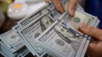 الدولار يرتفع من جديد أمام الجنيه للأسبوع الثالث على التوالي 