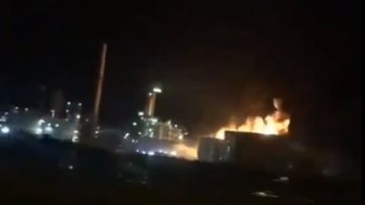 شاهد.. اندلاع حريق ضخم داخل مصفاة نفط تابعة لشركة توتال الفرنسية  