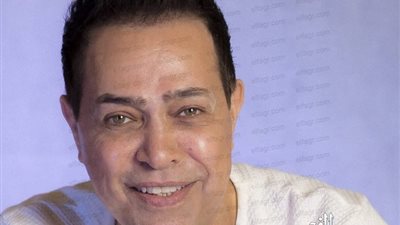 شاهد.. حكيم يشوق جمهوره بطرح أغنيته الجديدة 