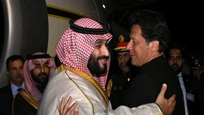 الأمير محمد بن سلمان يلتقي رئيس الوزراء الباكستاني