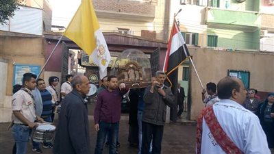 كنيسة العذراء بقويسنا تستقبل رفات القديسة تريزا (صور)