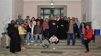 الأنبا عمانوئيل يلتقى مع شباب أسرة البابا يوحنا للمغتربين 