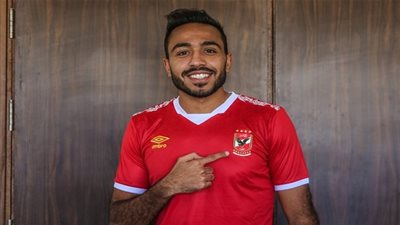 تصريح ناري من رئيس الزمالك على تعاقد الأهلي مع كهربا