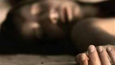 شاهد.. العثور على جثة فنانة شهيرة داخل شقتها