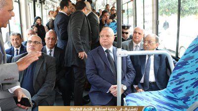 محافظ القاهرة: الأتوبيس الكهربائي يشجع المواطنين على ترك سياراتهم الخاصة وارتياد النقل العام
