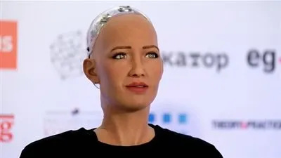 معلومات هامة عن الروبوت صوفيا بعد الظهور في منتدى شباب العالم