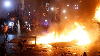 إصابة 25 من عناصر مكافحة الشغب في لبنان