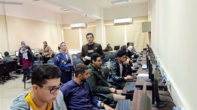 إجراء اختبارات أون لاين لطلاب كلية الصيدلة جامعة الفيوم