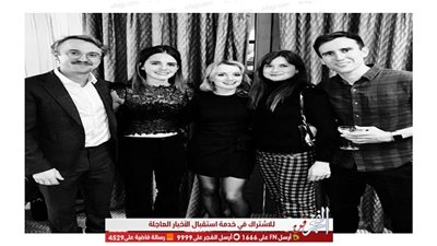 صور لمّ شمل إيما واتسون لعائلة هاري بوتر تقتحم الإنترنت