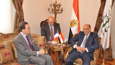 بروتوكو تعاون بين رئيس مجلس الدولة والسفير الفرنسي (صور)