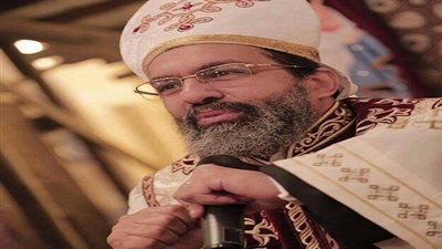 القس أنجيلوس جرجس: تغيير موعد قداس عيد الميلاد يتعلق بالهوية