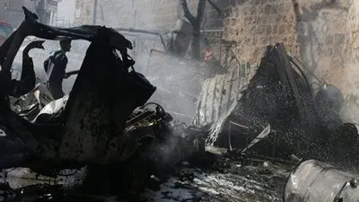 مقتل 5 أشخاص في انفجار سيارة مفخخة في في مدينة سورية