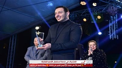 مصطفى شعبان أبرز المكرمين في حفل قنوات 