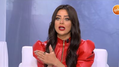 رضوى الشربيني: فترة الخطوبة لا بد أن تكون 12 شهرا (فيديو)