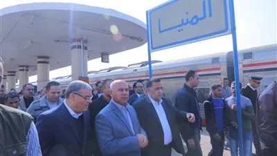 وزير النقل: على الجميع التسابق لخدمة الراكب (صور)