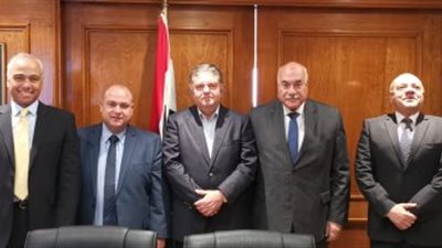 وزير قطاع الأعمال يشهد توقيع عقد دمج الشركات التابعة لـ