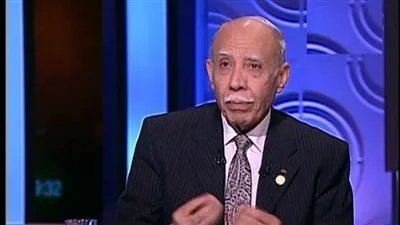 مستشار بأكاديمية ناصر يكشف المغزى من اجتماع السيسي مع وزير الدفاع وقائد القوات البحرية