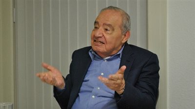 وفاة المفكر السوري محمد شحرور في أبوظبي عن عمر 81 عاما