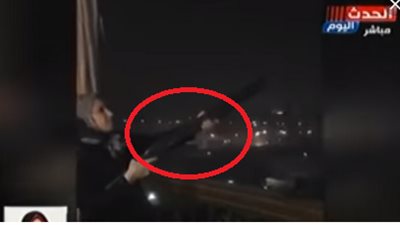  نائبة تطلق النار من شرفة منزلها احتفالا بخطوبة نجلتها.. والبرلمان يرد (فيديو)