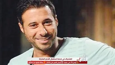 أحمد السعدني يطمئن على الشيف علاء الشربيني (صورة)