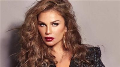 بهذه الصورة نيكول سابا تبدأ احتفالاتها بالكريسماس