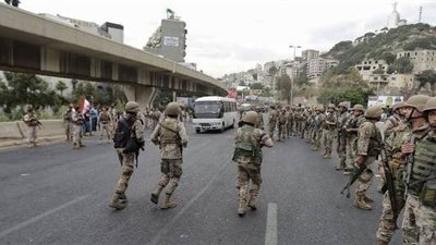 لبنان: أعياد الميلاد تعيد فتح بعض الطرق  