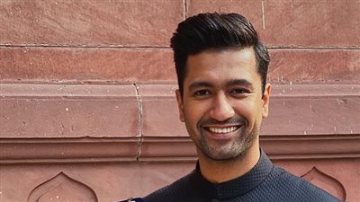 أبهيشيك باتشان وهريثيك روشان أبرز المهنئين لـ فيكي كوشال على الفوز بجائزة National Film Award