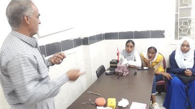 التمريض الحر بأسوان تنظم دورة تدريبة لطالبات المدارس الفنية بنصر النوبة