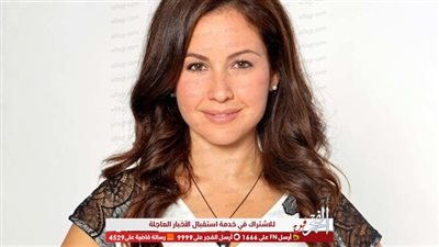 في عيد الميلاد.. ريا أبي راشد تحتفل بشجرة كريسماس (صورة)