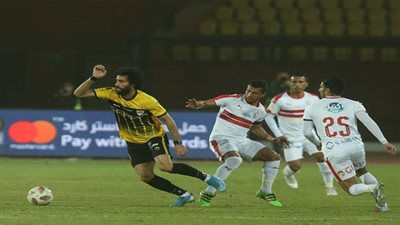 خبير تحكيمي يفجر مفاجأة عن قرار حكم مباراة الزمالك والإنتاج 