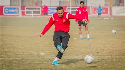 عاجل- الكشف عن موقف اتحاد الكرة من قيد كهربا في قائمة الأهلي