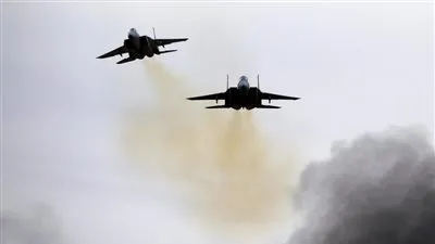 قصف مجهول يستهدف معسكرا إيرانيا في سوريا