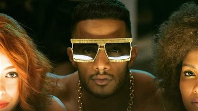 محمد رمضان يروج لكليبه الجديد 