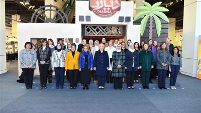 انتصار السيسي: سعدت بوجودي بين الأسر المنتجة في معرض ديارنا