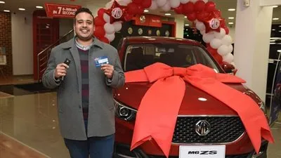 بحضور وزارة التضامن.. MG تعلن عن الفائز بسيارة MG ZS في مسابقة جربها وإكسبها