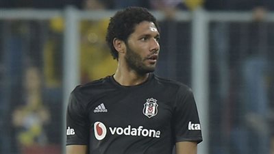 إيه سي ميلان الإيطالي يكشف حقيقة مفاوضاته لضم محمد النني