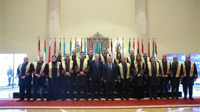 وزير النقل يشهد احتفال الأكاديمية العربية بتخريج دفعة الدراسات العليا في الإدارة