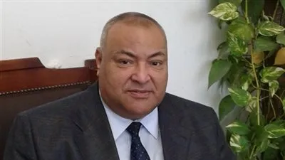 تكليف نائب رئيس جامعة دمنهور بتيسير الأعمال