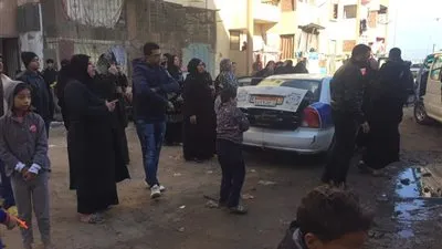 أم تودع ابنتها بالزغاريد في جنازة ببورسعيد (صور)