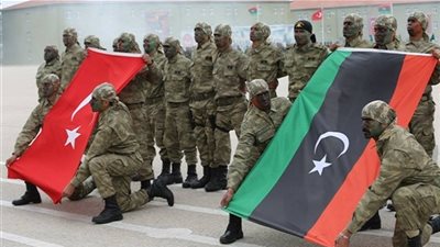 تركيا تجند مرتزقة سوريين للحرب في ليبيا (فيديو)