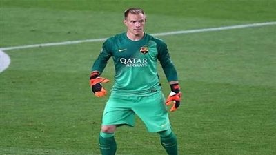 برشلونة يحصن حارسه