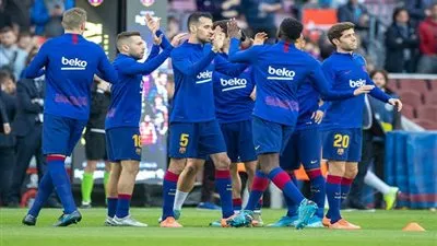 7 غيابات تضرب برشلونة