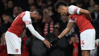 مهاجم أرسنال يرغب في الانضمام لبرشلونة