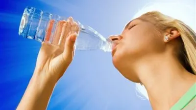 دراسة جديدة تكشف: شرب الماء قد يسبب الوفاة 