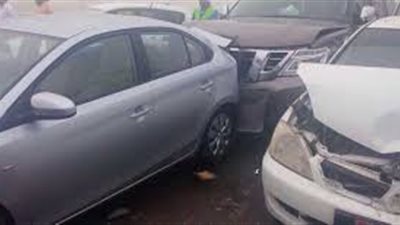 شلل مروري بمحور صفط جراء تصادم عدة سيارات