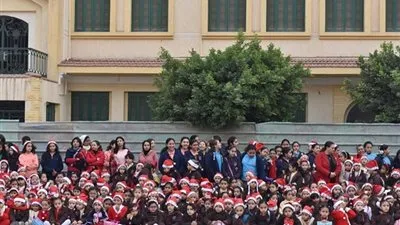 مدرسة العائلة المقدسة بالمنصورة تحتفل بأعياد الكريسماس